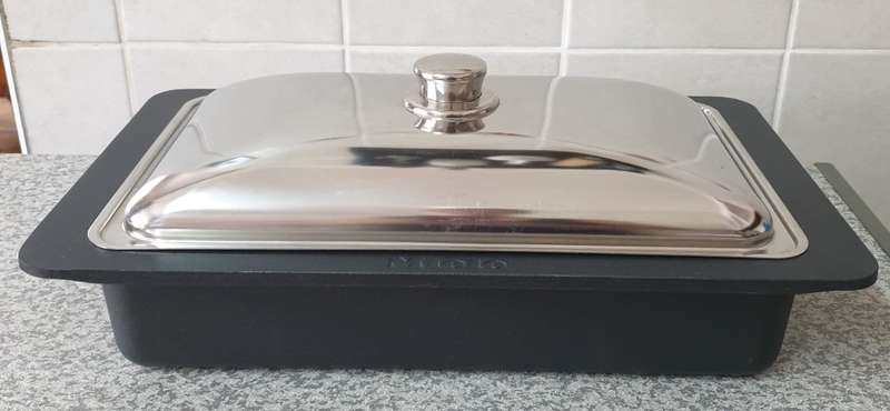 MIELE  Gourmet casserole dish  with Lid  | MEDUIM |