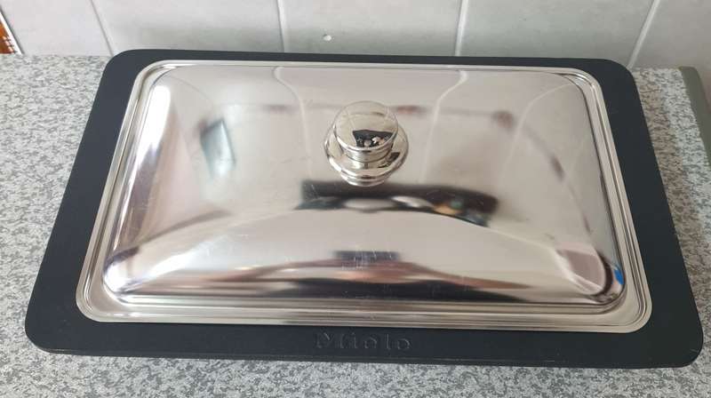 MIELE  Gourmet casserole dish  with Lid  | MEDUIM |