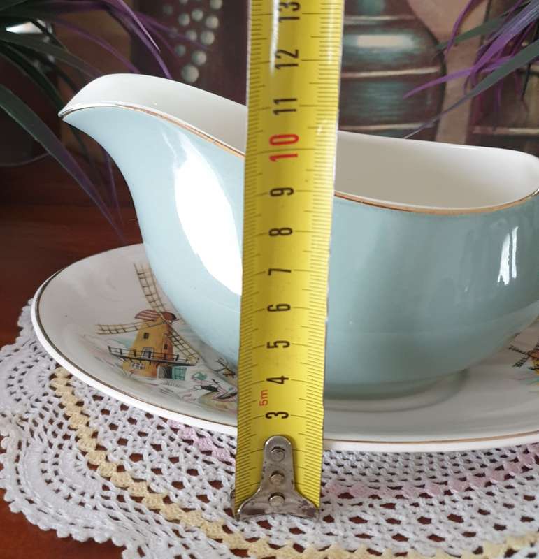 Alfred Meakin Gravy Boat and Tray | England | Very Nice Condition |