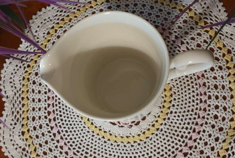 Milk Pourer