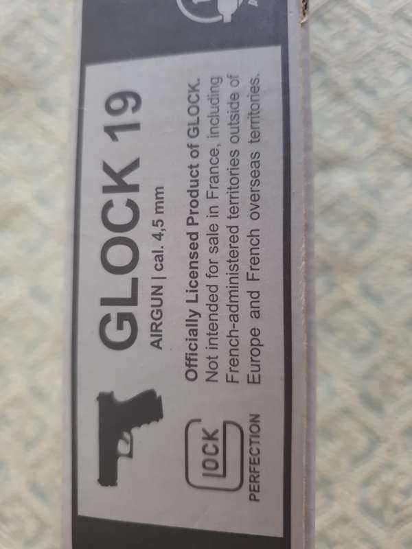 UMAREX GLOCK 19 4.5MM CO2 BB PISTOL