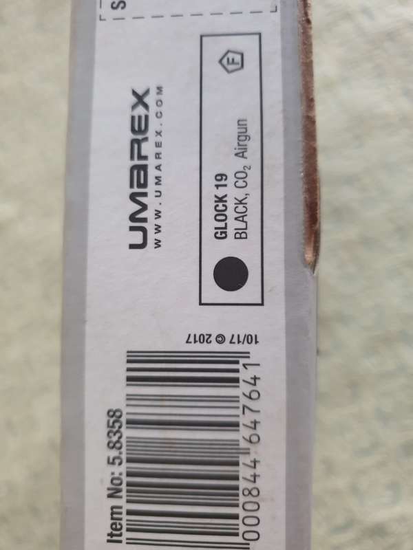 UMAREX GLOCK 19 4.5MM CO2 BB PISTOL