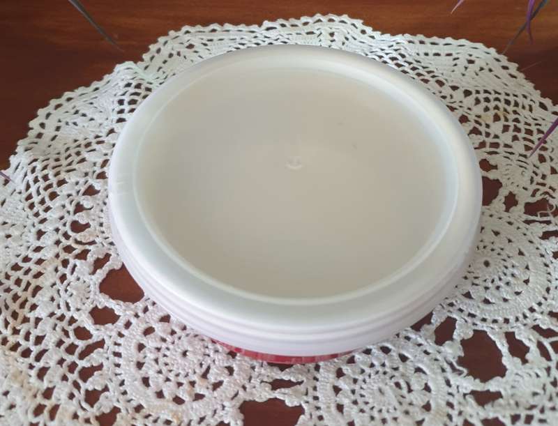 Two Small Bowls with Lids  with Salt and Pepper Shakers | Good Condition |