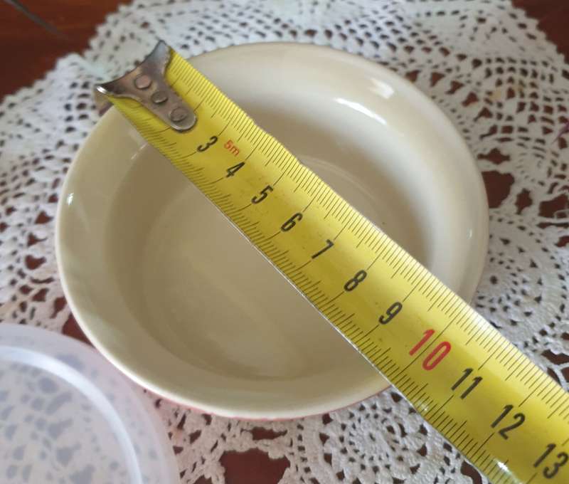 Two Small Bowls with Lids  with Salt and Pepper Shakers | Good Condition |