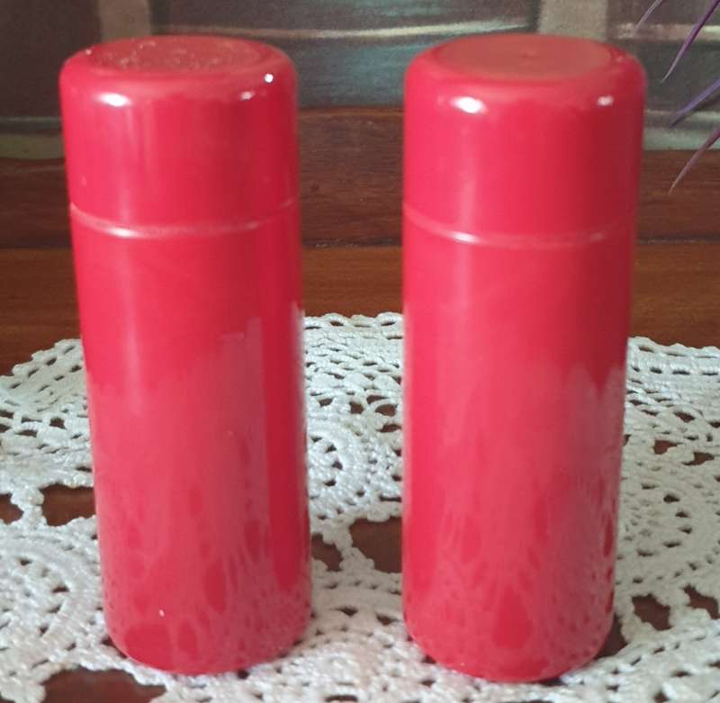 Two Small Bowls with Lids  with Salt and Pepper Shakers | Good Condition |