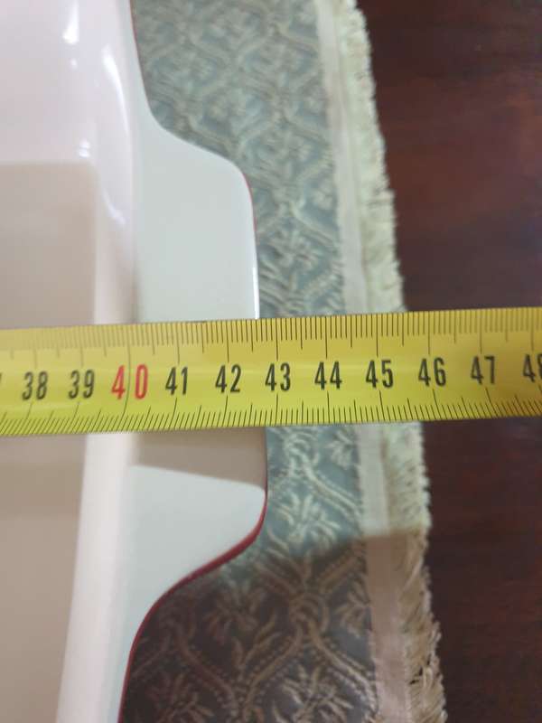 Large very Heavy Casserole Bowl | Very Good Condition | Bright Red |