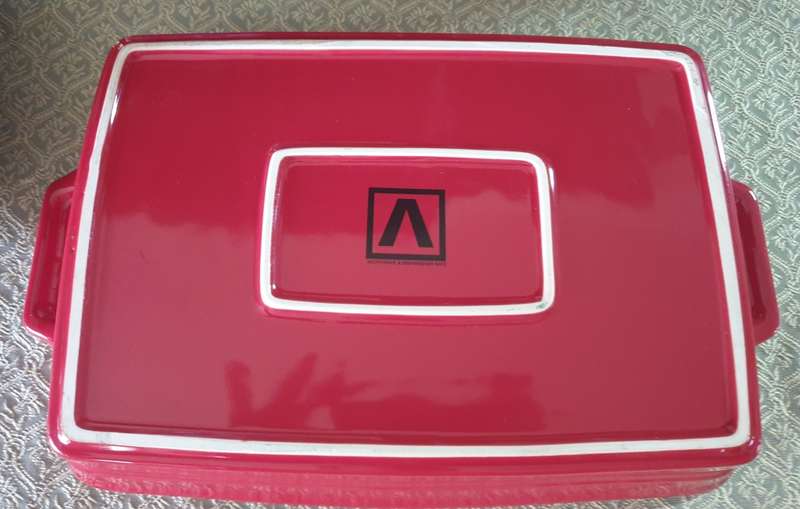 Large very Heavy Casserole Bowl | Very Good Condition | Bright Red |
