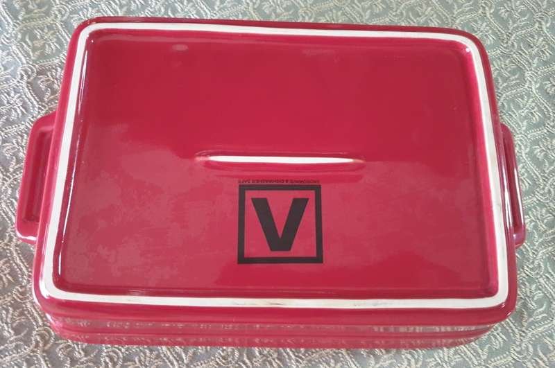 Medium Very Heavy Casserole Bowl | Very Good Condition | Bright Red |