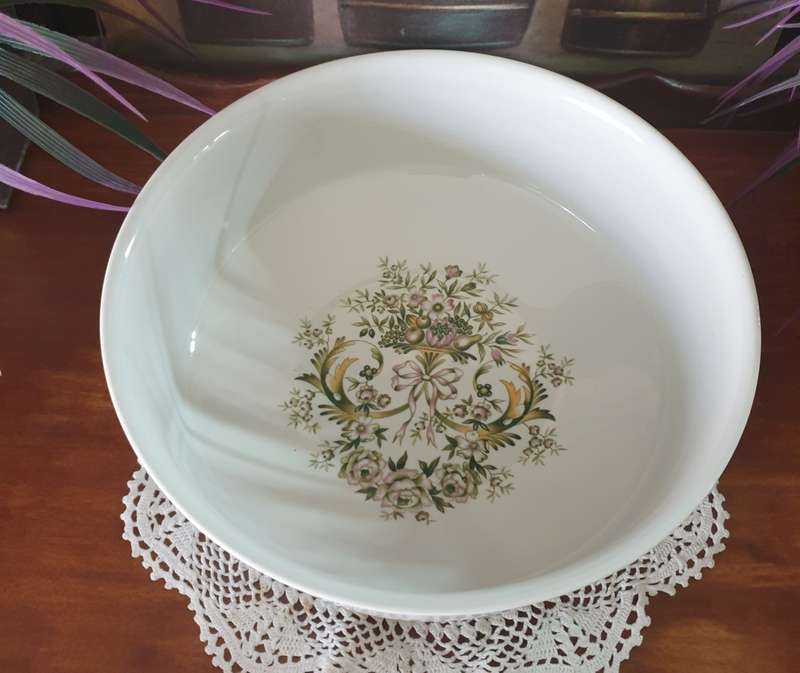 Villeroy & Boch TRIANON  Round  Vegetable Bowl