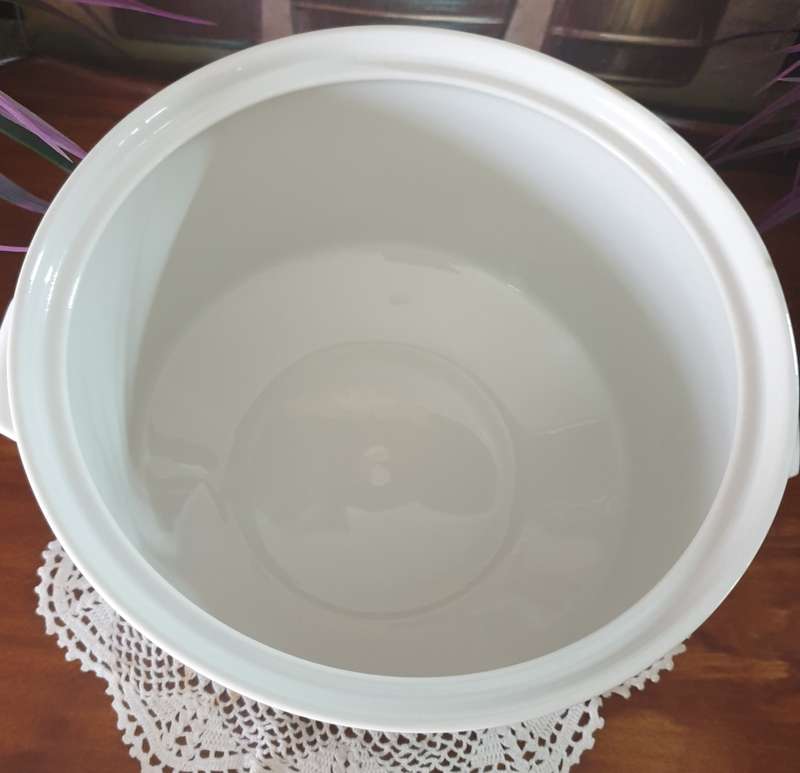 Villeroy & Boch TRIANON  Veggie Bowl  with Lid