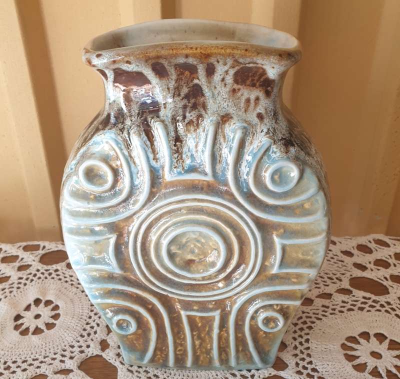 LARGE POTTERY VASE | GREAT CONDITION | DECOR | HOME |