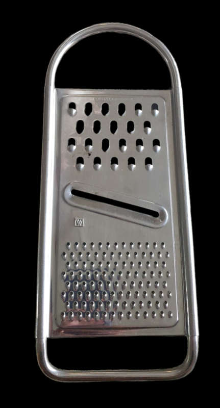 WOOLIES HEAVY STAINLESS STEEL GRATER  |  HOME | KITCHEN |