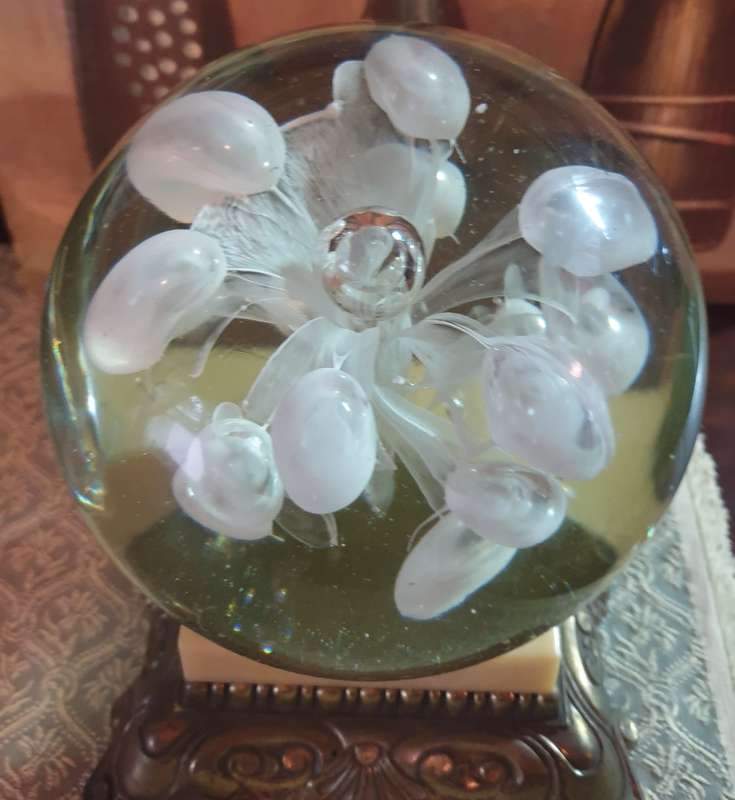 HUGE GLASS PAPER WEIGHT | 4.3 KG |