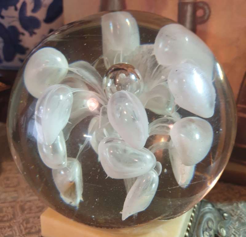 HUGE GLASS PAPER WEIGHT | 4.3 KG |