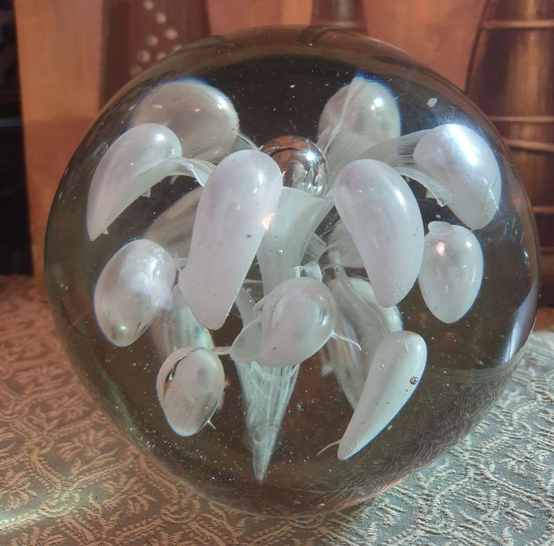 HUGE GLASS PAPER WEIGHT | 4.3 KG |