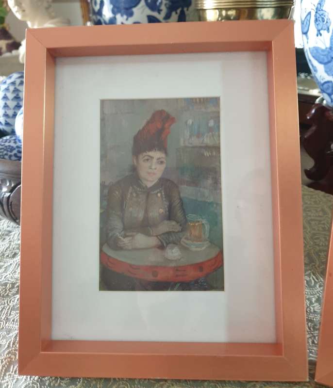 Metal Frames with  Prints  (size of Frame 25 x 20 cm )