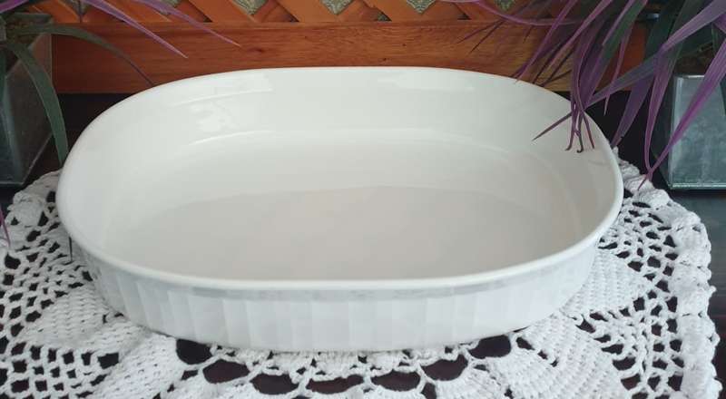 Corning Ware Bowl | 28 X 21 X 5 CM HIGH |