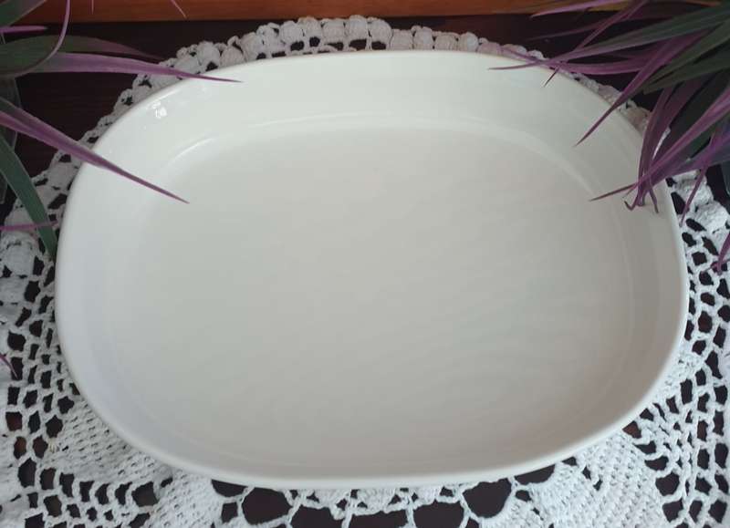 Corning Ware Bowl | 28 X 21 X 5 CM HIGH |