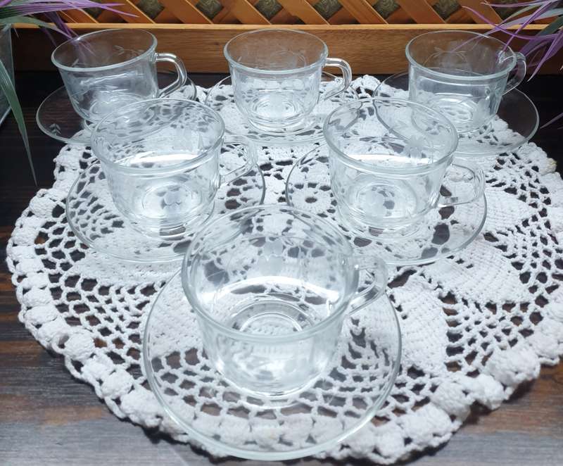 ARCOROC FRANCE TEA SET | FRENCH | KITCHENALIA | CLEAR GLASS WITH PATTERN |