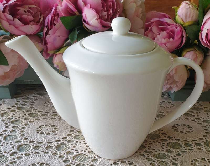 Maxwell & Williams COFFEE POT