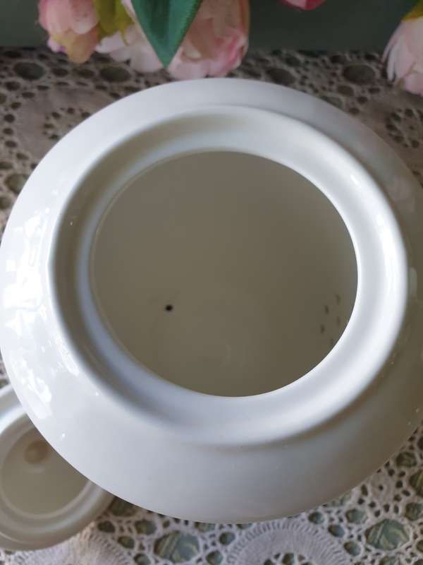 Maxwell & Williams COFFEE POT