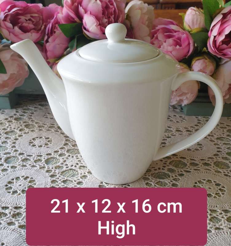 Maxwell & Williams COFFEE POT