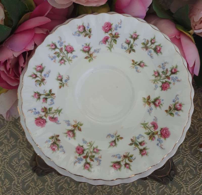 ROYAL ALBERT TRI SET | WINSOME | ENGLAND | 01 |