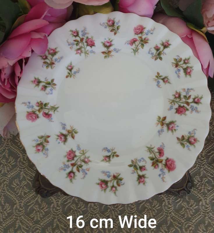ROYAL ALBERT TRI SET | WINSOME | ENGLAND | 01 |