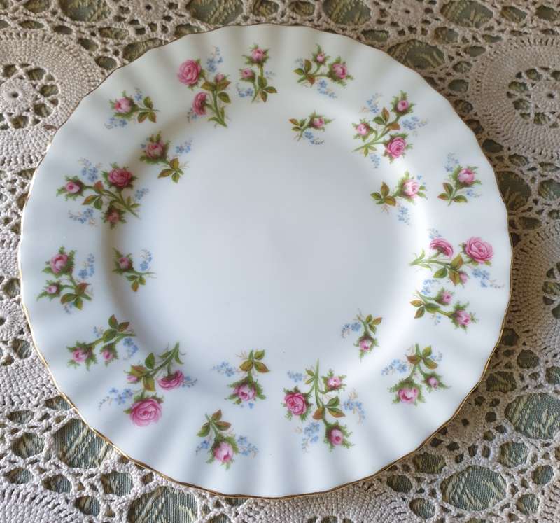 ROYAL ALBERT | REPLACEMENT SAUCER AND SIDE PLATE | WINSOME | ENGLAND |