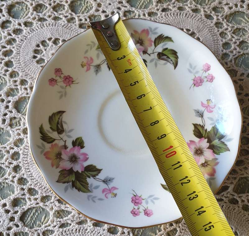 Queen Ann Replacement Saucer and Side Plate