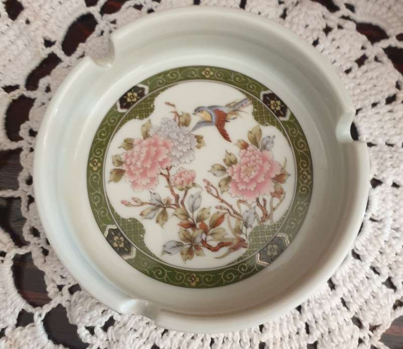 ORIENTAL ASHTRAY