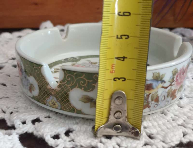ORIENTAL ASHTRAY