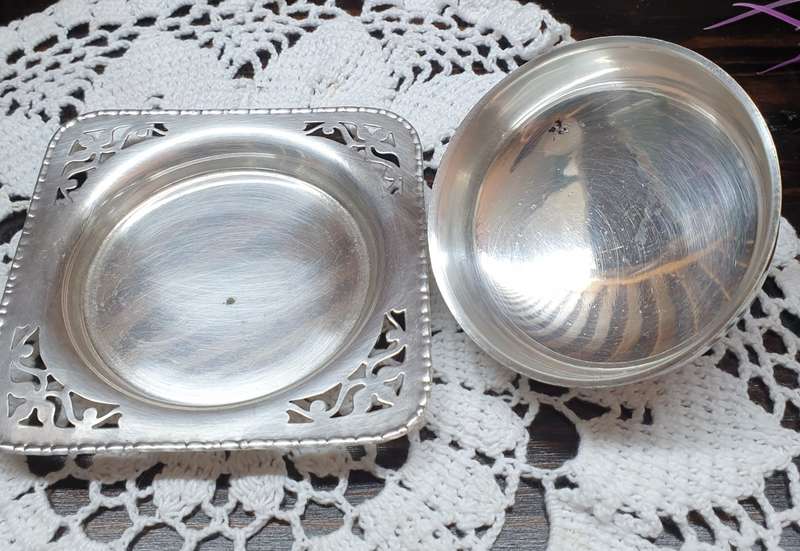 SILVER PLATED BUTTER DISH WITH LID