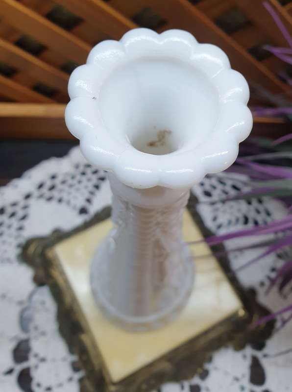SMALL MILK GLASS VASE FOR YOUR COLLECTION