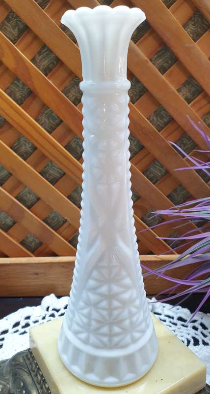 SMALL MILK GLASS VASE FOR YOUR COLLECTION