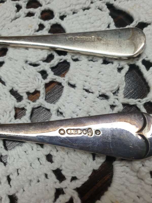 SILVER PLATED SPOONS AND FORKS (03)