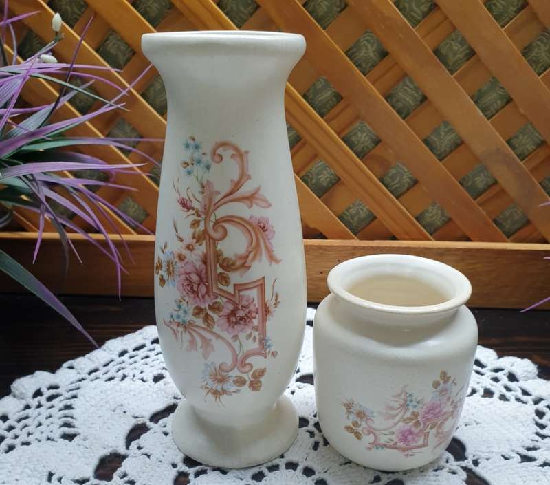 TWO VINTAGE POTTERY VASES | DECOR |