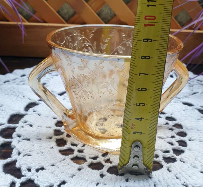 VINTAGE SUGAR BOWL