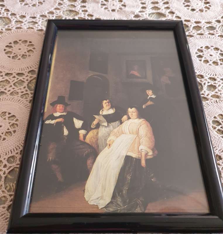 SET OF PRINTS WITH PHOTO FRAMES