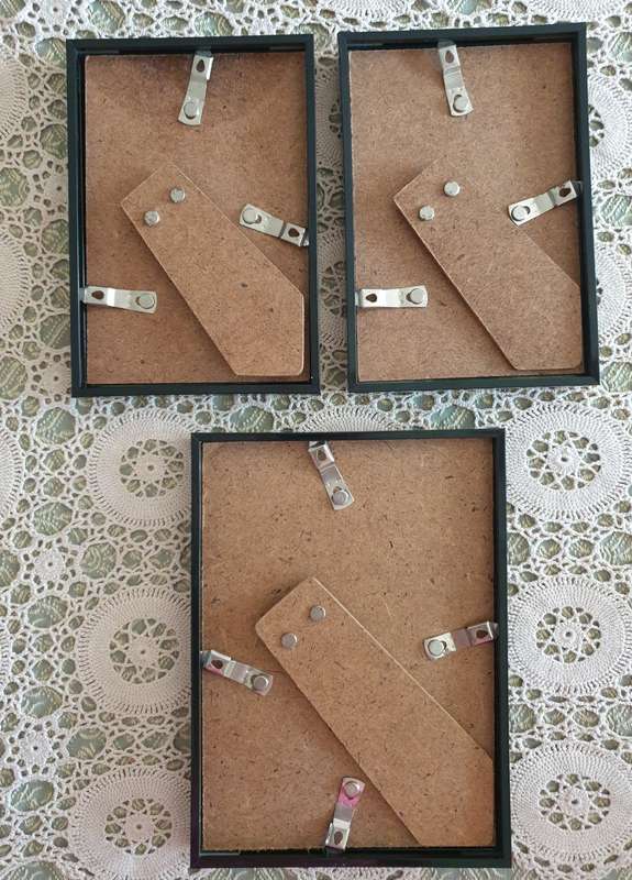 SET OF PRINTS WITH PHOTO FRAMES
