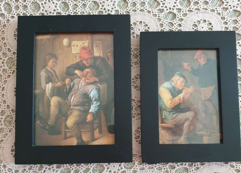 SET OF PRINTS WITH PHOTO FRAMES