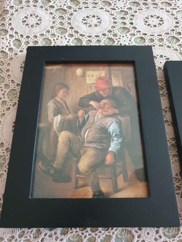 SET OF PRINTS WITH PHOTO FRAMES