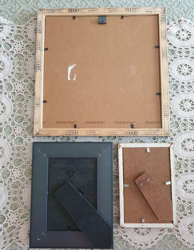 SET OF PRINTS WITH PHOTO FRAMES