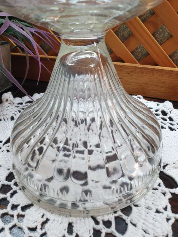 VINTAGE GLASS OIL LAMP | DECOR |