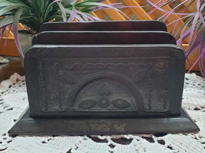 LEATHER AND WOOD ENVELOPE HOLDER | VINTAGE |