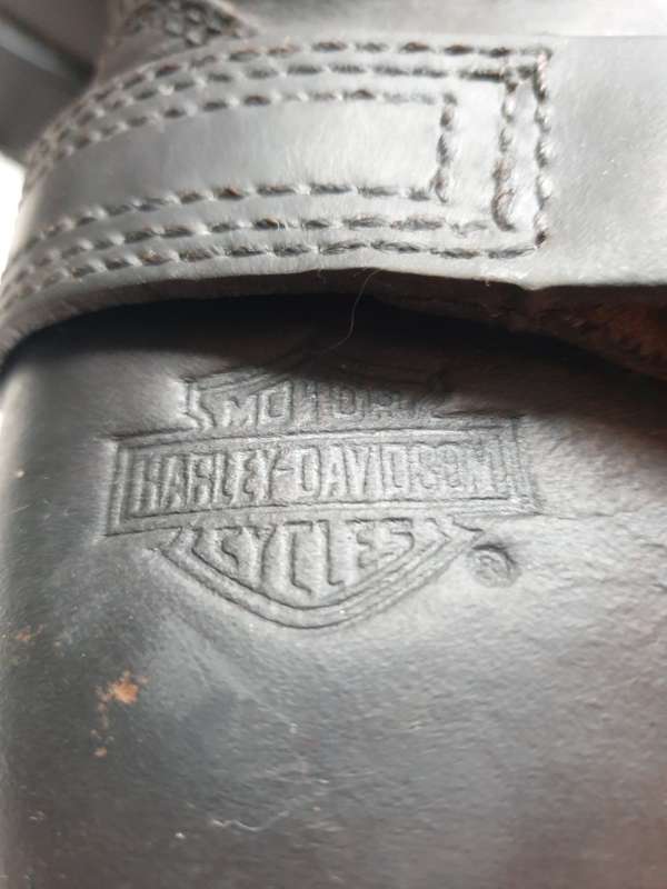 Size 9 Harley Davidson mens boots . Excellent condition