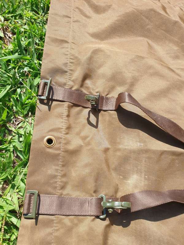 Army ground sheet from 1978 ... EXCELLENT CONDITION.