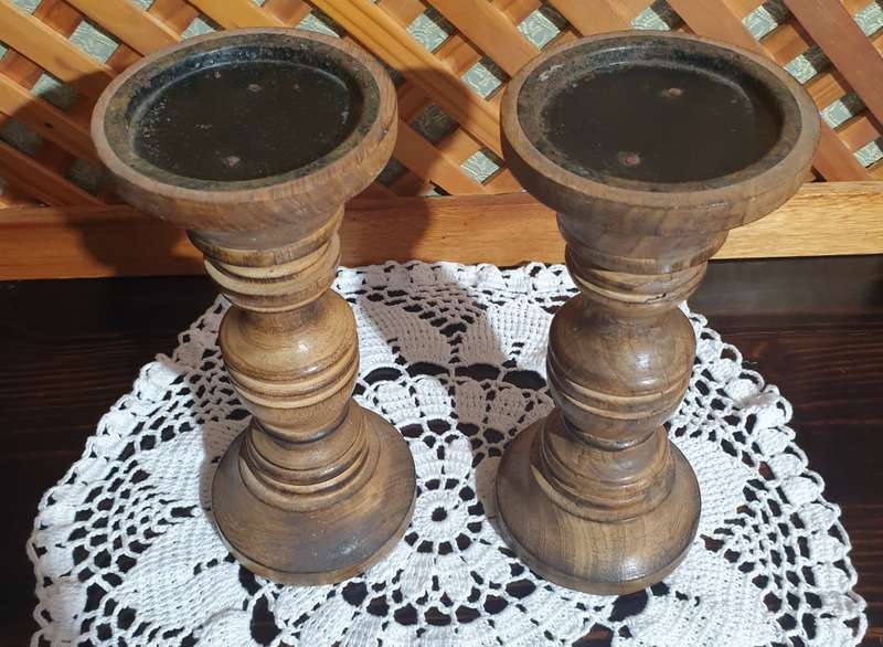 WOODEN CANDLE HOLDERS