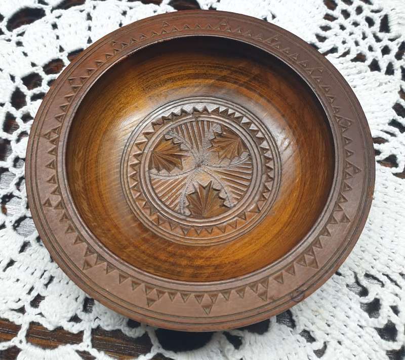 WOODEN BOWL FOR YOUR COLLECTION | DECOR |