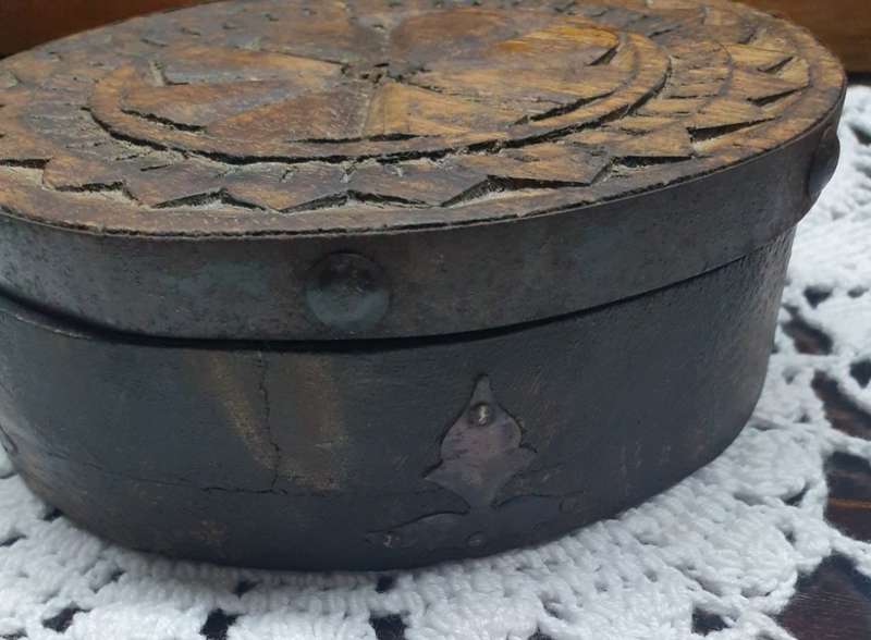 WOODEN TRINKET BOX FOR YOUR COLLECTION | DECOR |